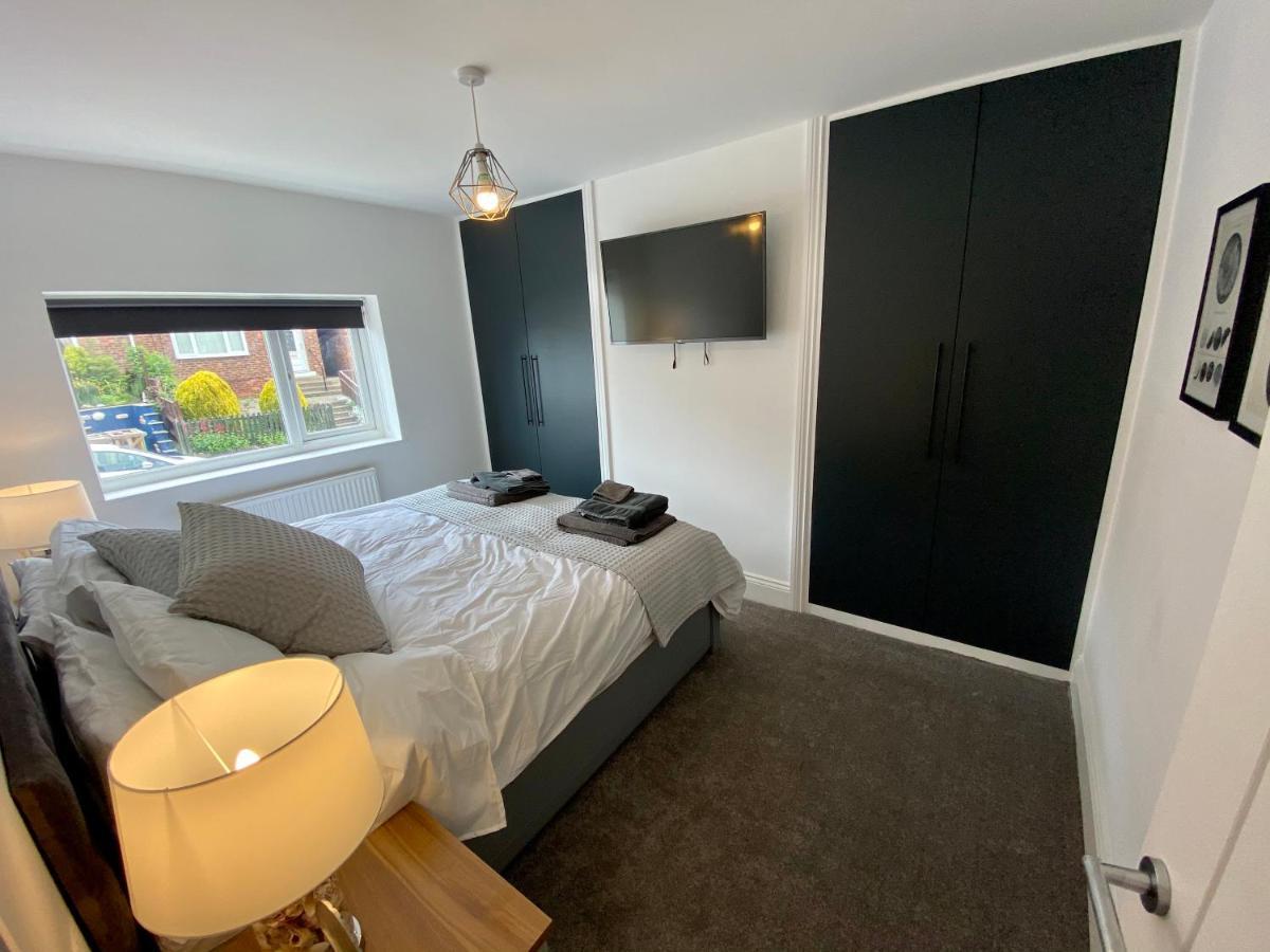Aboos - Luxury Renovated With Parking *